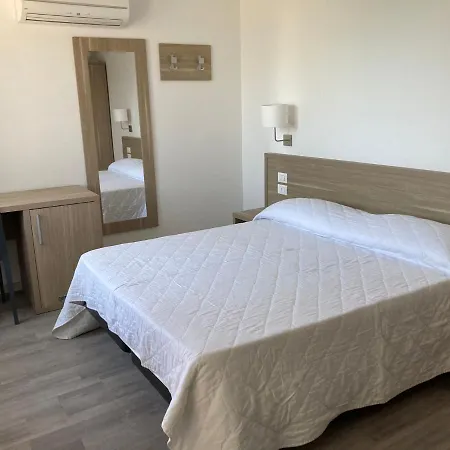 Hotel Nova Domus Aurelia 3*